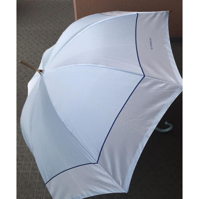 GIVENCHY(ジバンシィ)の新品未使用品 givenchy長傘60 風に強い レディースのファッション小物(傘)の商品写真