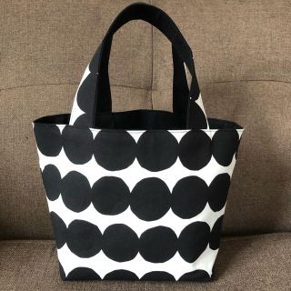 マリメッコ(marimekko)の【marimekko】ハンドメイド バッグ●●●BK(バッグ)