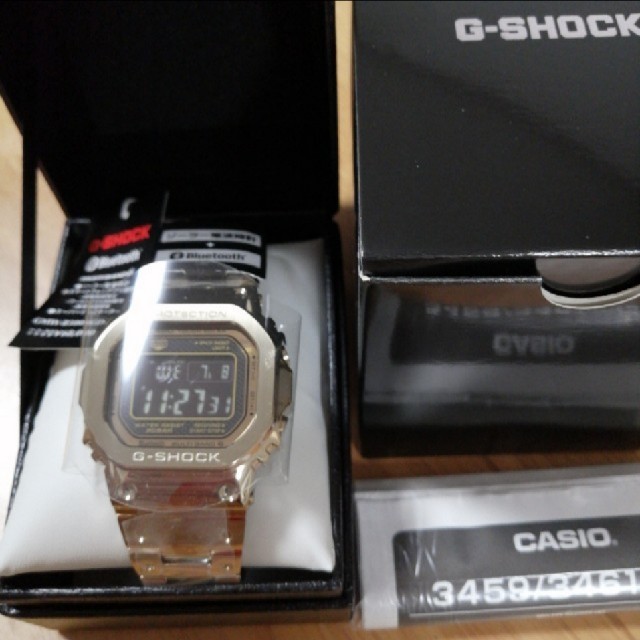 G-SHOCK(ジーショック)の【新品未使用品】カシオ Gショック 腕時計 電波時計 ゴールド 正規品 メンズの時計(腕時計(デジタル))の商品写真