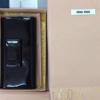 ミュウミュウ(MIU MIU)のミュウミュウ長財布 値下げ 再出品(財布)