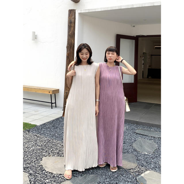 未開封完売BIRTHDAY BASH プリーツタンクワンピース ホワイトベージュ 1