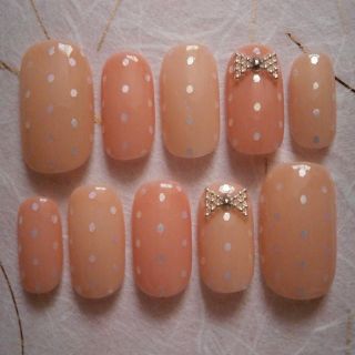ネイルチップパールドットリボン ベージュ(つけ爪/ネイルチップ)