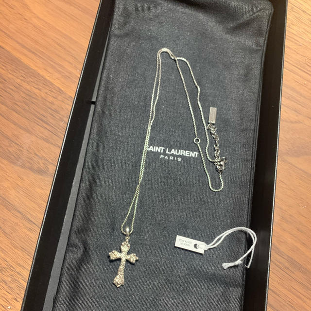 Saint Laurent(サンローラン)のSAINT LAURENT シルバークロス　ネックレス メンズのアクセサリー(ネックレス)の商品写真