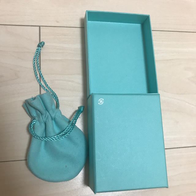 Tiffany & Co.(ティファニー)のティファニー　箱　袋 レディースのバッグ(ショップ袋)の商品写真