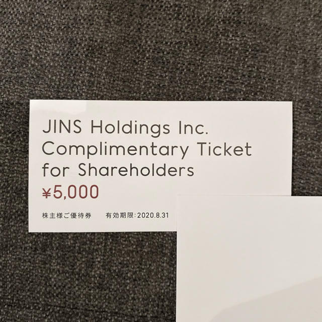 JINS(ジンズ)のJINS ジンズ 株主優待券 5000円分 （有効期限2020年8月31日） チケットの優待券/割引券(ショッピング)の商品写真