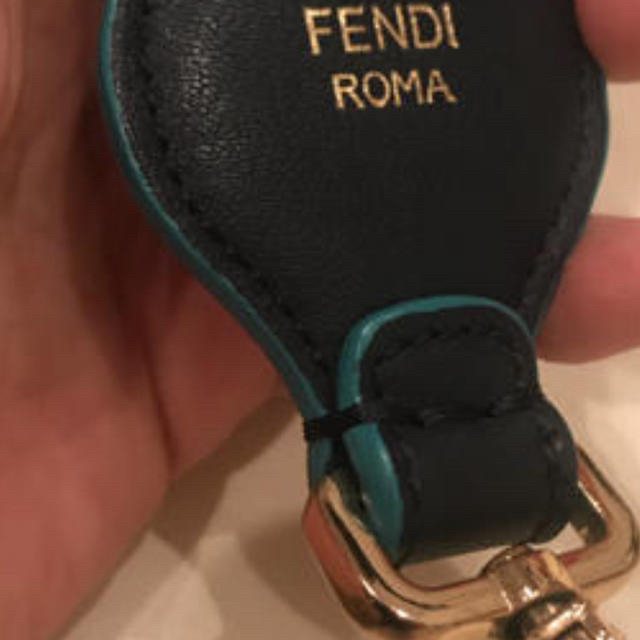 FENDI(フェンディ)のフェンディ　ストラップユー レディースのファッション小物(その他)の商品写真