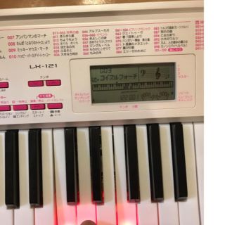 CASIO - CASIO 電子キーボード LK-121 光ナビゲーションの通販 by