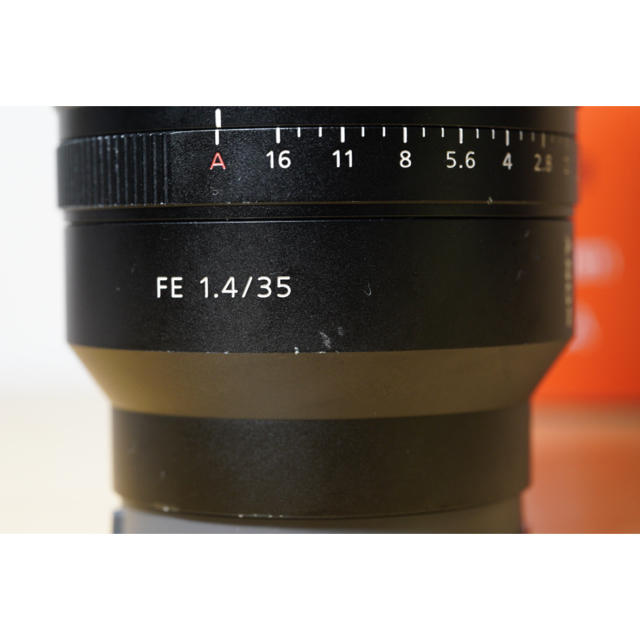 SONY(ソニー)のSONY FE35mm f1.4 ZA sel35f14z スマホ/家電/カメラのカメラ(レンズ(単焦点))の商品写真