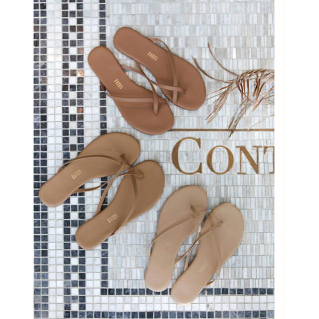 room306 CONTEMPORARY(ルームサンマルロクコンテンポラリー)のTKEES レディースの靴/シューズ(サンダル)の商品写真