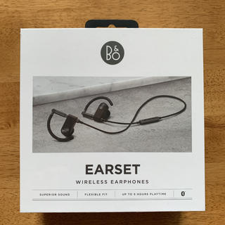 【新品・送料込】Bang & Olufsen ワイヤレス耳掛けイヤホン ブラック(ヘッドフォン/イヤフォン)