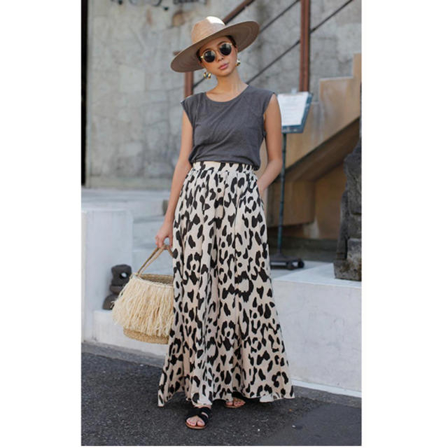 room306 CONTEMPORARY(ルームサンマルロクコンテンポラリー)のroom306 Animal Pattern Maxi Skirt スカート レディースのスカート(ロングスカート)の商品写真