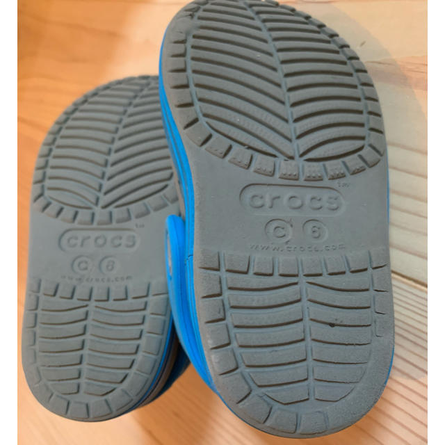 crocs(クロックス)のnob様専用 crocs c6 14 キッズ/ベビー/マタニティのベビー靴/シューズ(~14cm)(サンダル)の商品写真