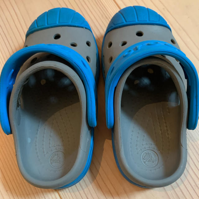 crocs(クロックス)のnob様専用 crocs c6 14 キッズ/ベビー/マタニティのベビー靴/シューズ(~14cm)(サンダル)の商品写真