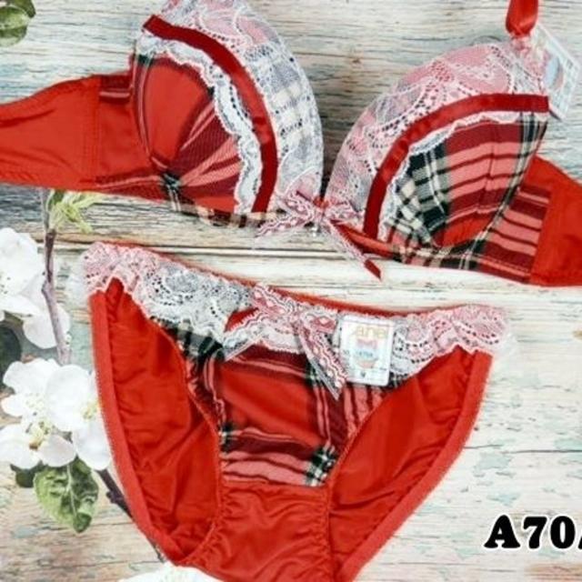 SE71★A70 M★美胸ブラ ショーツ Wパッド　タータンチェック 赤 レディースの下着/アンダーウェア(ブラ&ショーツセット)の商品写真