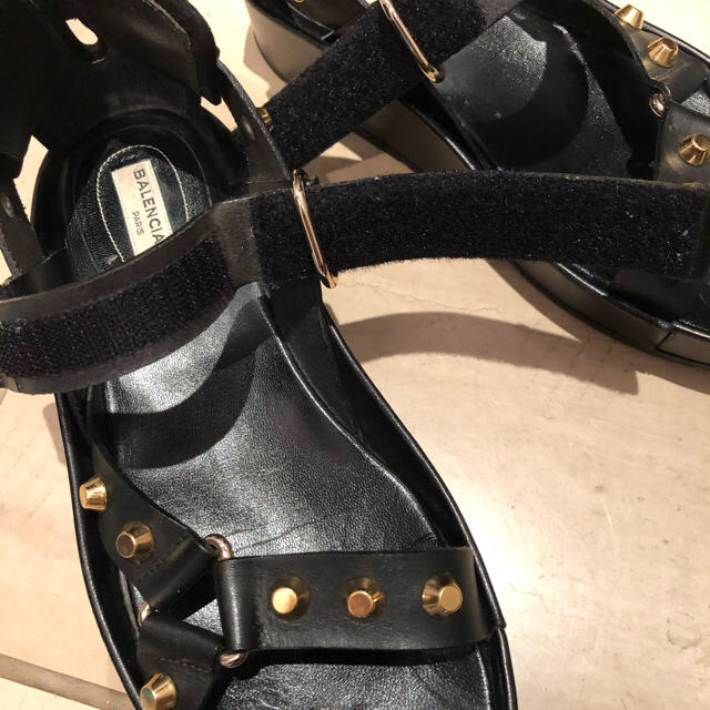 BALENCIAGA バレンシアガ スタッズ 黒サンダル38 BALENCIAGA バレンシアガ スタッズ 黒サンダル38