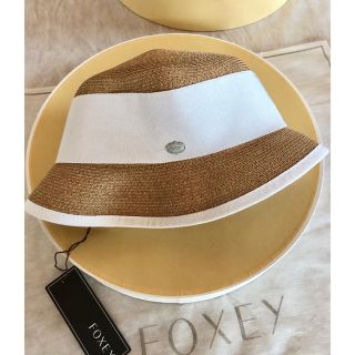 フォクシー(FOXEY)の☆FOXEYフォクシー☆PACKING HAT''TOWN''新品未使用タグつき(麦わら帽子/ストローハット)