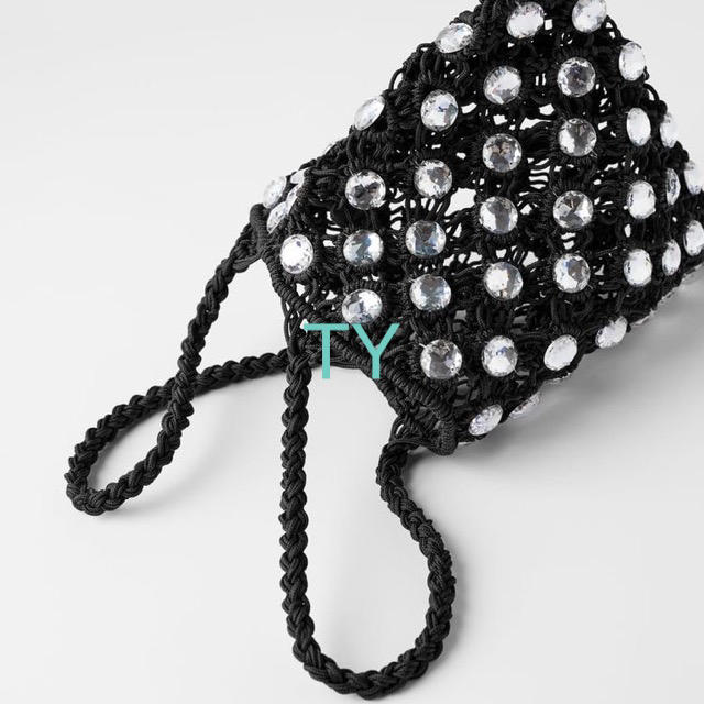 ZARA(ザラ)の完売品 ザラ ラインストーン ミニバスケット バッグ 編み込み ビジュー 黒 レディースのバッグ(ハンドバッグ)の商品写真