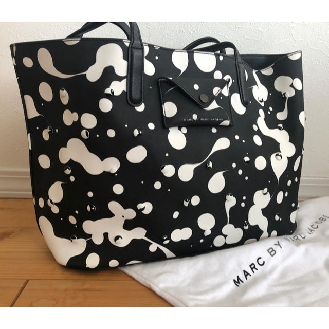 《MARC BY MARC JACOBS》スプラッシュ柄スタッヅトートバッグ