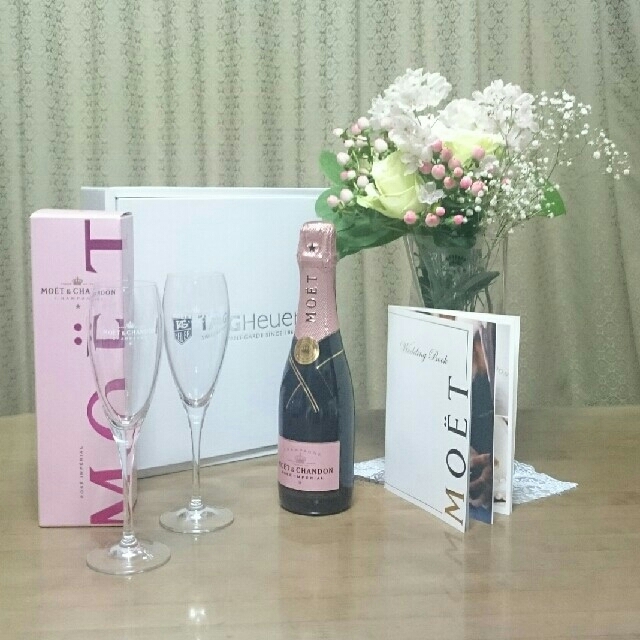 ●日本正規品● Moët モエ・シャンドン 扇子