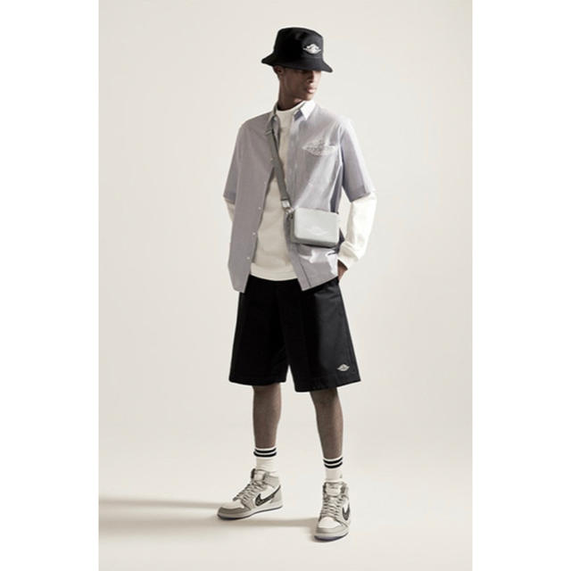Air Dior モックネック スウェット mock neck white | フリマアプリ ラクマ
