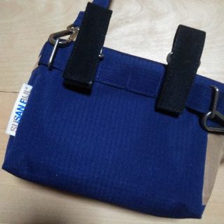 SUSAN BIJL - スーザンベル バムバッグ sサイズ ネイビー×ベージュの ...