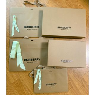 バーバリー(BURBERRY)の【期間限定値下げ】バーバリー　空箱*2、手提げ*3、リボン*3(ショップ袋)