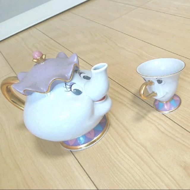 【新品】ディズニー ポット夫人 チップ ティーセット 美女と野獣陶器