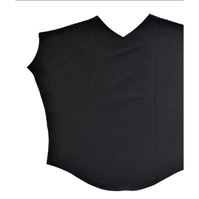 antiqua(アンティカ)のアンティカ　リップル素材　2wayトップス　ブラック レディースのトップス(カットソー(半袖/袖なし))の商品写真