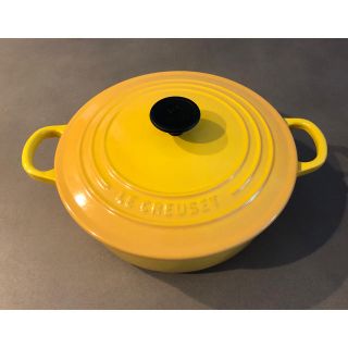 ルクルーゼ(LE CREUSET)のル・クルーゼ　黄色　イエロー　鍋　22㎝　(鍋/フライパン)