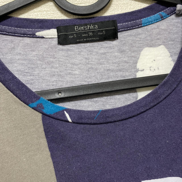 Bershka(ベルシュカ)のBershka ベルシュカ　Tシャツ メンズのトップス(Tシャツ/カットソー(半袖/袖なし))の商品写真