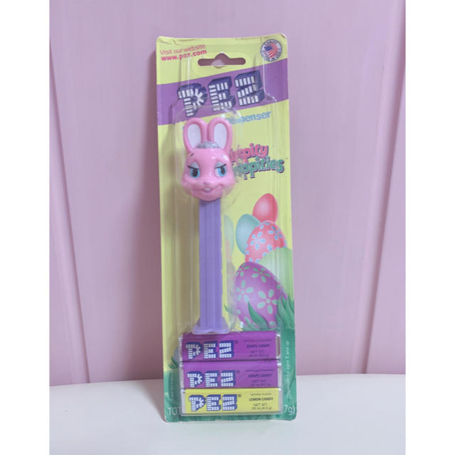 Spank!(スパンク)のPEZ  ペッツ　イースターバニー　ラベンダー　かわいい　ファンシー　アメトイ エンタメ/ホビーのおもちゃ/ぬいぐるみ(キャラクターグッズ)の商品写真