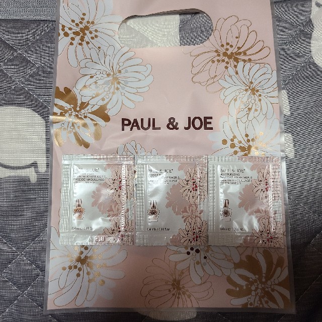 PAUL & JOE(ポールアンドジョー)のPaul & JOE 化粧品サンプル コスメ/美容のキット/セット(サンプル/トライアルキット)の商品写真