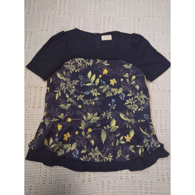 魅力の ef-de - ボタニカル　ネイビー　ブラウス　花柄　ペプラム シャツ+ブラウス(半袖+袖なし)