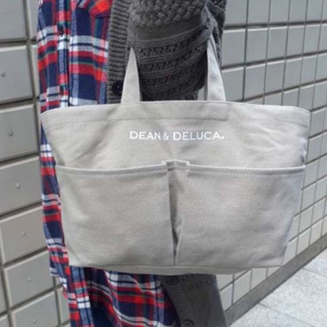 DEAN & DELUCA(ディーンアンドデルーカ)の☆DEAN & DELUCA☆ディーン&デルーカ☆ベジバッグ☆ レディースのバッグ(トートバッグ)の商品写真