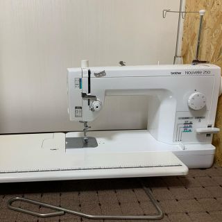 brother - brother Nouvelle250 ブラザー ヌーベル250 職業用ミシンの ...