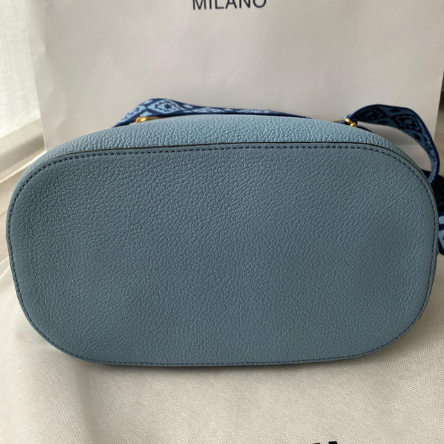 miumiu ショルダーバック 2