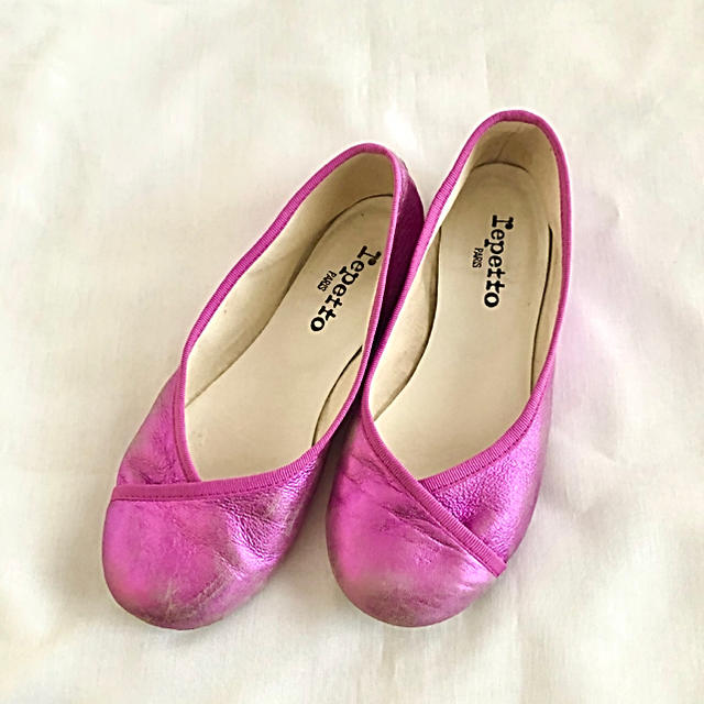 repetto(レペット)のレペットrepetto メタリックピンク　バレエシューズ レディースの靴/シューズ(バレエシューズ)の商品写真