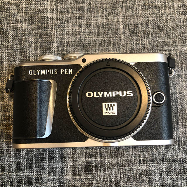 OLYMPUS(オリンパス)のOLYMPUS E−PL9 EZ ダブルズームキット BLACK スマホ/家電/カメラのカメラ(ミラーレス一眼)の商品写真