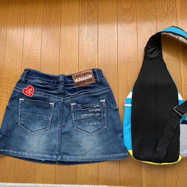 JENNI(ジェニィ)のSISTER  JENNI デニムスカート　&   ワンショルダーのバッグ キッズ/ベビー/マタニティのキッズ服女の子用(90cm~)(スカート)の商品写真