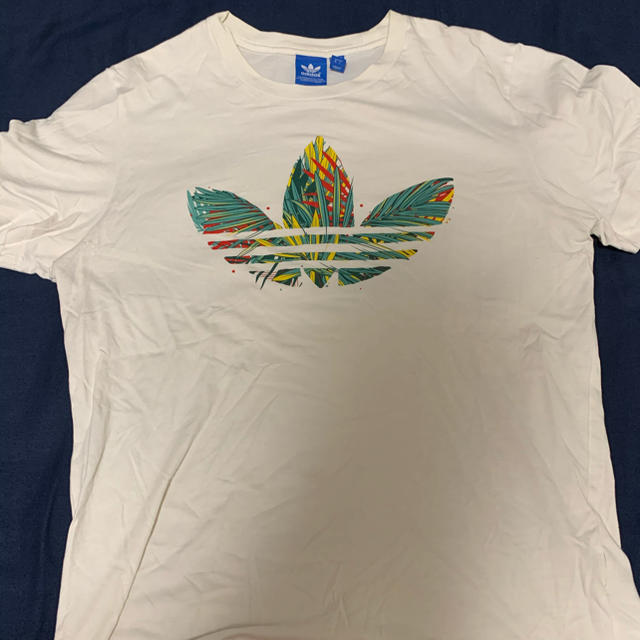 adidas(アディダス)のアディダスオリジナル　半袖Tシャツ　Lサイズ　 メンズのトップス(Tシャツ/カットソー(半袖/袖なし))の商品写真