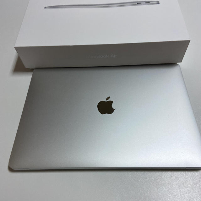 Apple(アップル)のMacBook Air 2019 スマホ/家電/カメラのPC/タブレット(ノートPC)の商品写真