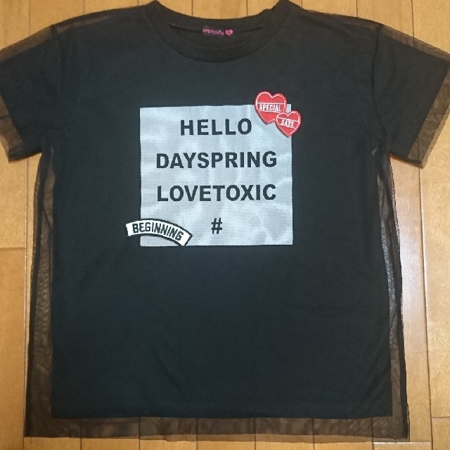 lovetoxic(ラブトキシック)のラブトキシック  Ｍサイズ  Tシャツ キッズ/ベビー/マタニティのキッズ服女の子用(90cm~)(Tシャツ/カットソー)の商品写真