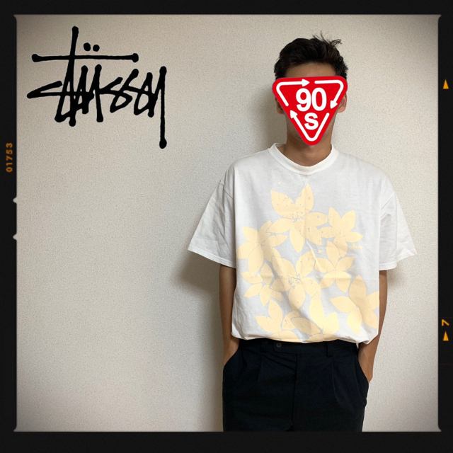 STUSSY(ステューシー)のステューシー stussy 90s 花柄  白 ハイビスカス 古着 オールド L メンズのトップス(Tシャツ/カットソー(半袖/袖なし))の商品写真