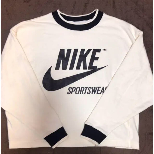 NIKE(ナイキ)の最終値下げ！NIKE SPORTS WEAR スウェット レディースのトップス(トレーナー/スウェット)の商品写真