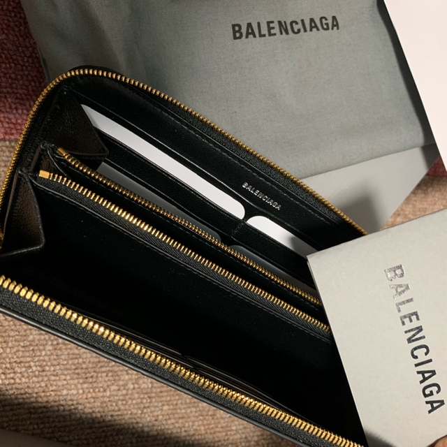 Balenciaga(バレンシアガ)の新品 バレンシアガ キャッシュ 長財布 ラウンドファスナー ウォレット ブラック メンズのファッション小物(長財布)の商品写真