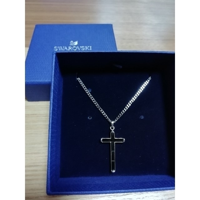 SWAROVSKI(スワロフスキー)のSWAROVSKI　GOVERN CROSS ペンダント メンズのアクセサリー(ネックレス)の商品写真