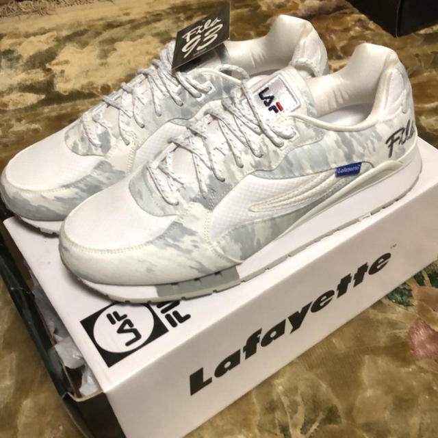 スニーカーLafayette × FILA “93 Overpass pack” 28.5