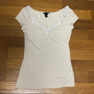 エイチアンドエム(H&M)のH&M♡リボンTシャツ♡リボントップス♡ベージュ(カットソー(半袖/袖なし))