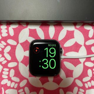 アップルウォッチ(Apple Watch)のアップルウォッチシリーズ5ナイキスポーツバンド(腕時計(デジタル))