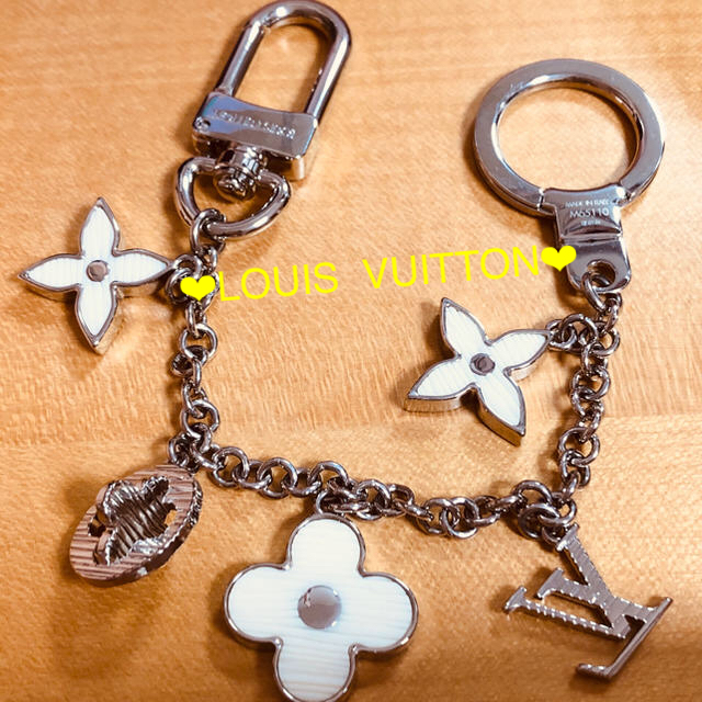 LOUIS VUITTON(ルイヴィトン)の💚LOUIS VUITTON  💚チャーム・キーホルダー💚 レディースのアクセサリー(チャーム)の商品写真